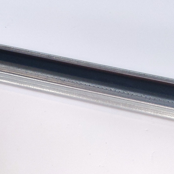 профиль «зиг заг» 0,7мм для крепления пленки на теплицу (оцинкованный) в комплекте с пружиной